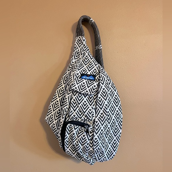 Kavu Handbags - Kavu Rope Sling Shoulder Crossbody Bag